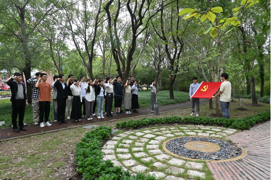 1761198630984802.png 640 (3).png